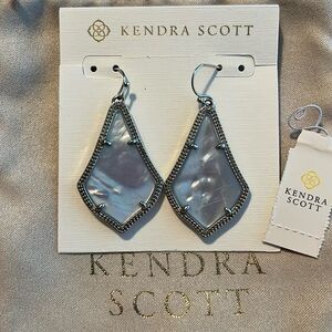 Kendra Scott Sophie Earrings